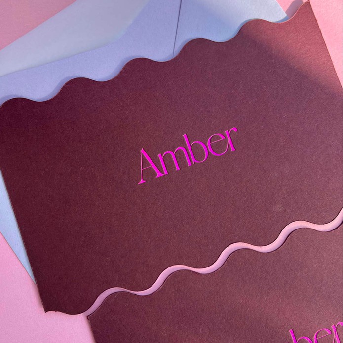amber-geboortekaartje-in-bijzondere-vorm-met-roze-foliedruk