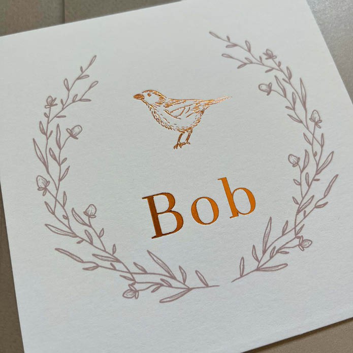 bob-geboortekaartje-unisex-met-bloemenkrans-en-vogel3