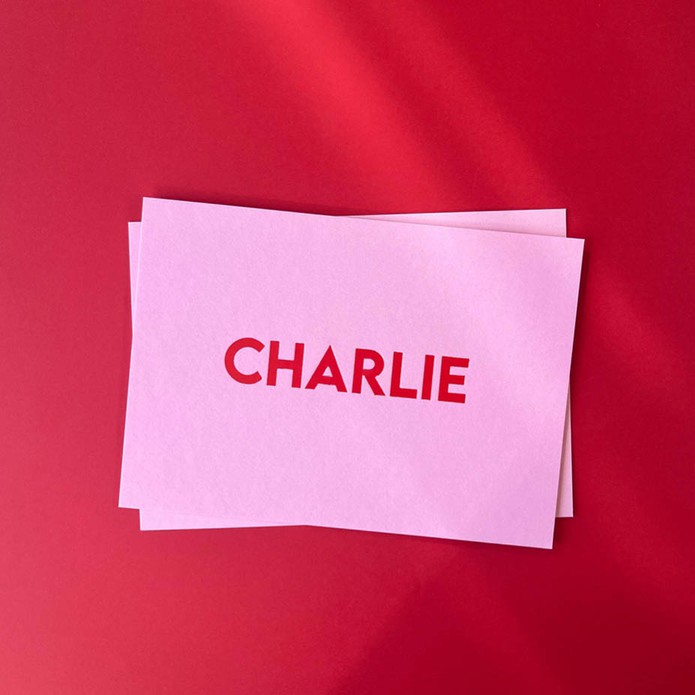 charlie-modern-roze-geboortekaartje-met-rode-foliedruk2