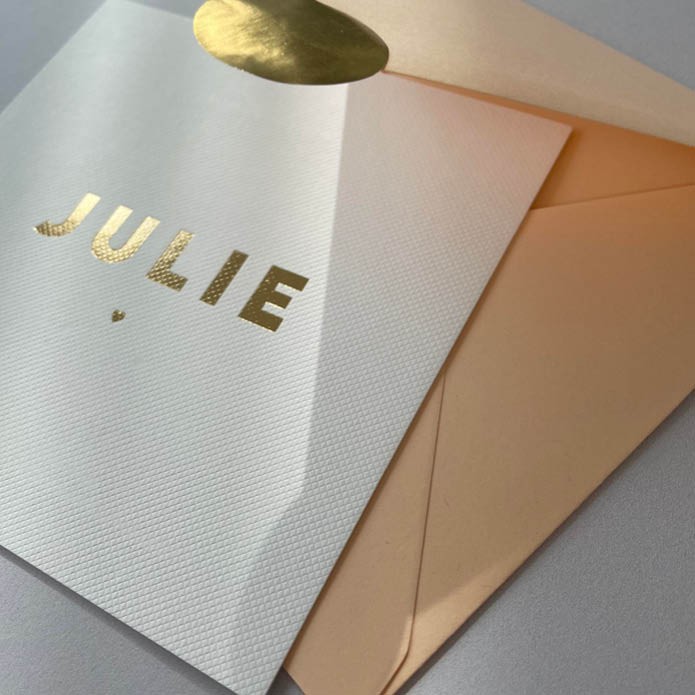 julie-foliedruk-geboortekaart-op-bijzonder-luxe-papier2