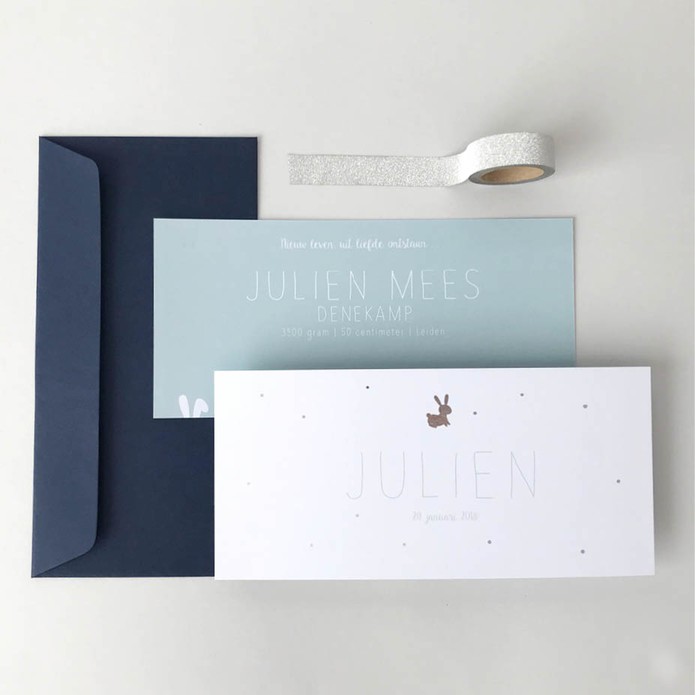 julien-geboortekaartje-ijsblauw-met-zilverfolie-konijn3