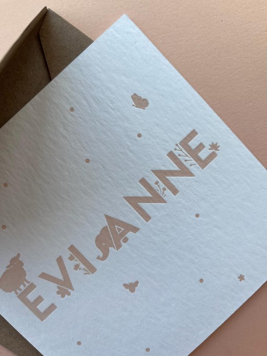 Lief letterpress geboortekaartje diertjes en bloemen