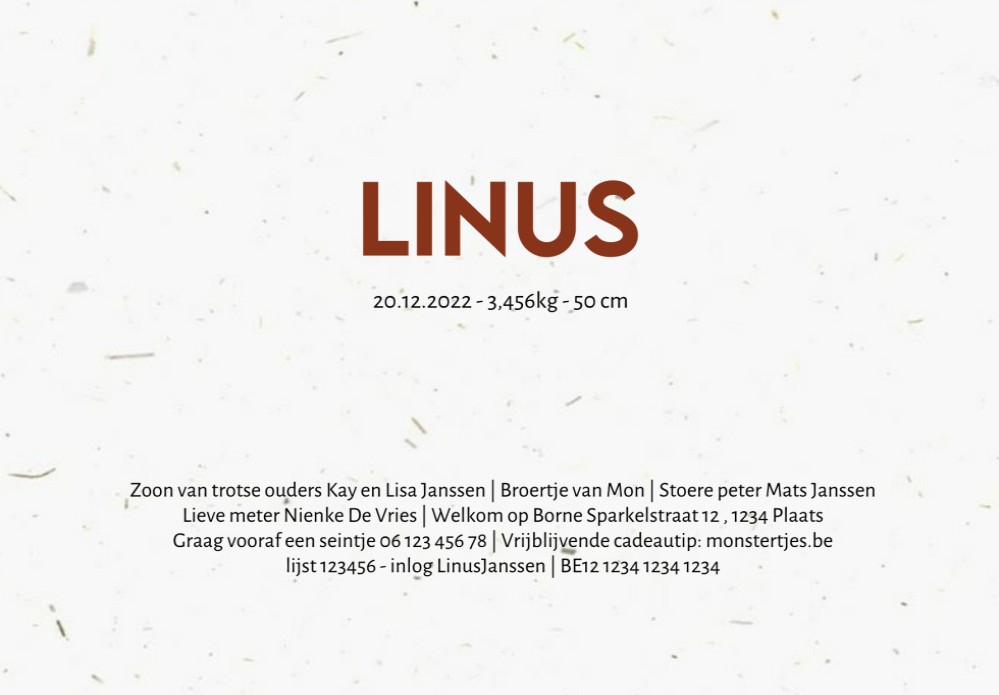 Minimalistisch geboortekaartje op graspapier ondergrond